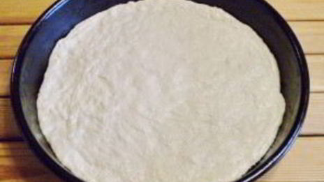 пицца с солеными огурцами