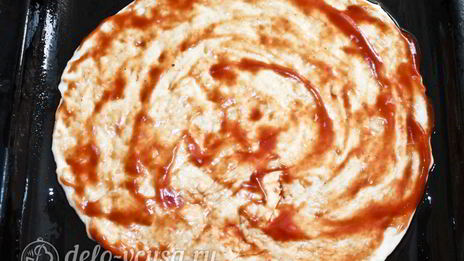 пицца с вареной колбасой и сыром