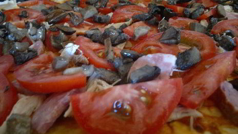 слоеная пицца с копченой грудкой