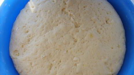 пончики картофельные со смородиновым соусом