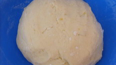 пончики картофельные со смородиновым соусом