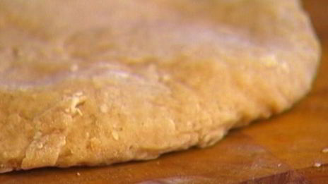 пончики на кефире с корицей и мускатным орехом