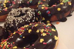 Пончики с глазурью