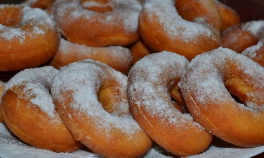 Рецепт воздушных пончиков на дрожжах по-домашнему