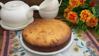 Коврижка с вареньем на кефире