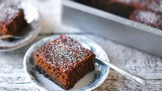 Постная коврижка с сухофруктами