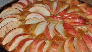 Постная коврижка с яблоками