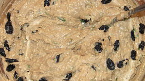 пряники с кунжутом, изюмом и мятой