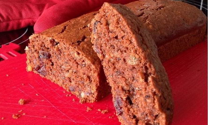 Рецепт шоколадна-медовой коврижка с изюмом и орехами