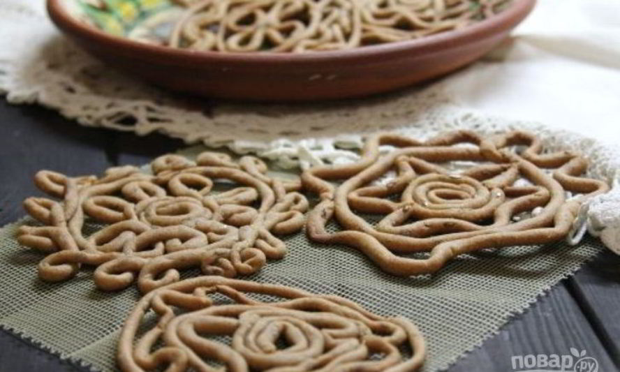 Рецепт тетеров с медом — кружевных медовых пряников