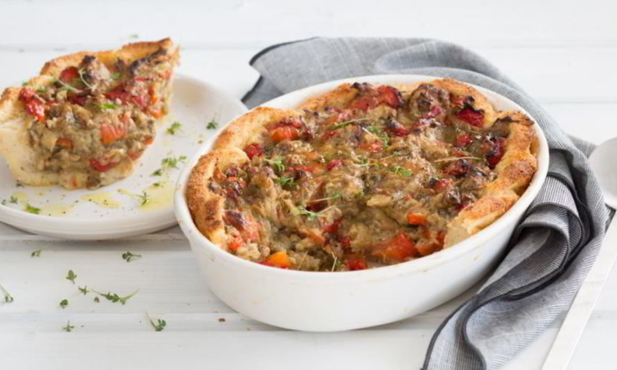 Рецепт открытой шарлотки с печеными овощами и пармезаном