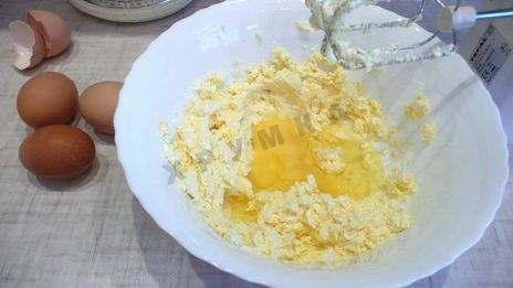 пирог с вишней в мультиварке типа шарлотка