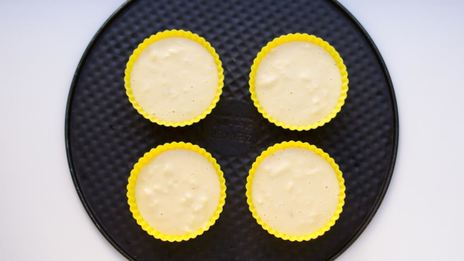 порционная яблочная шарлотка