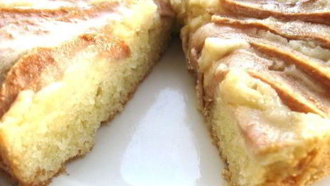 шарлотка с грушами