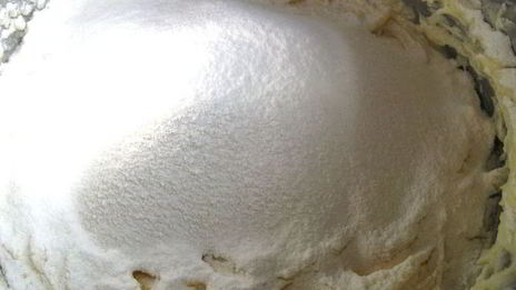 шарлотка с грушами