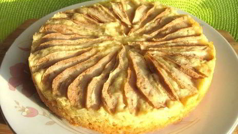 шарлотка с грушами