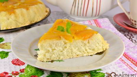 шарлотка с персиками