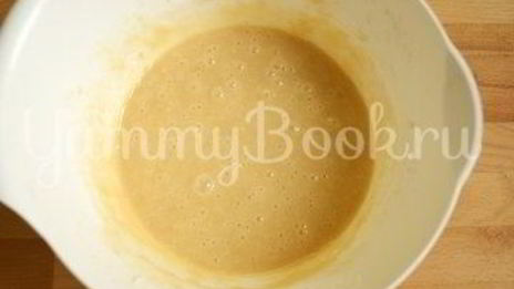 шарлотка с ревенем в мультиварке