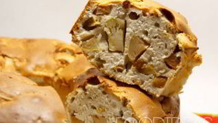 Шарлотка с вареньем