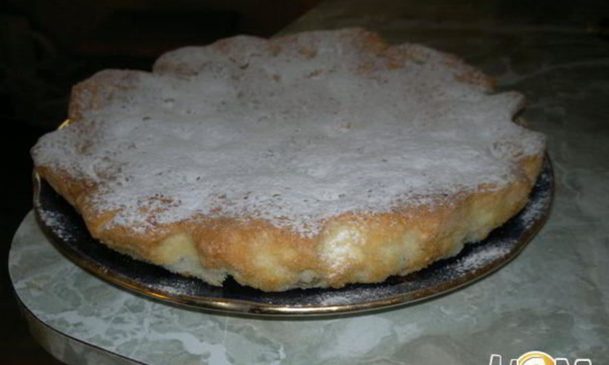 Рецепт шарлотки с виноградом