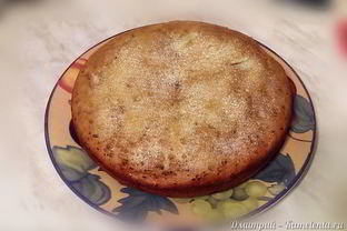 Шарлотка в мультиварке