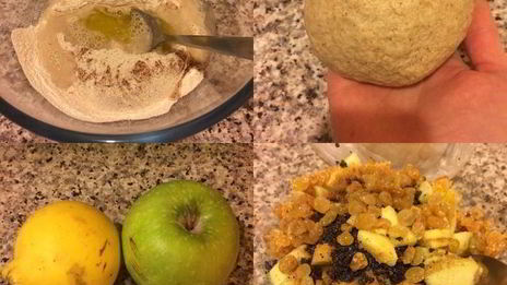 штрудель с айвой, яблоками и маком