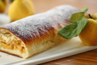 Штрудель с айвой