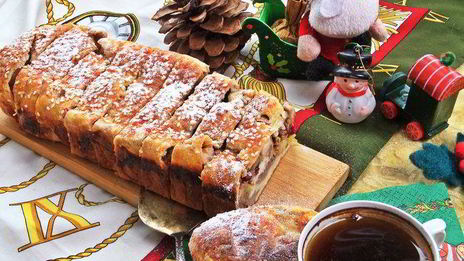 штрудель с грушей и яблоками