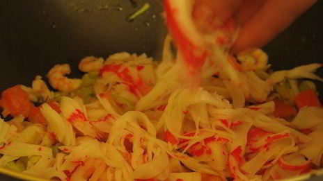 штрудель с крабовыми палочками