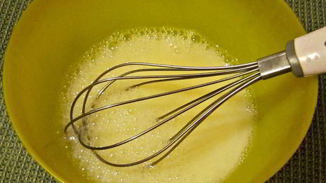 штрудель с лесными грибами и сыром бри