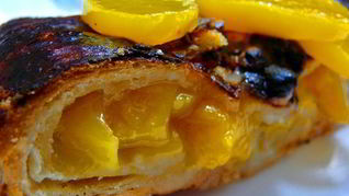 Штрудель с персиками