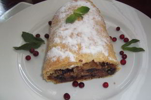 Венский штрудель с яблоками