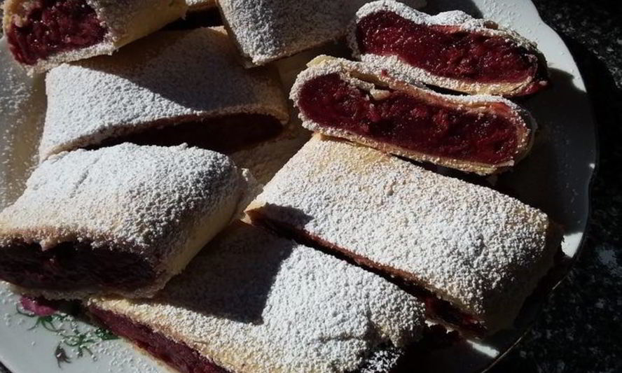 Рецепт вишневого штруделя