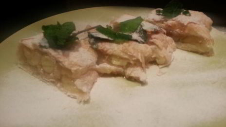 яблочный штрудель с мятой и кардамоном