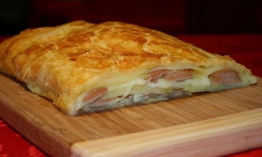 Рецепт закусочного штруделя с сосисками