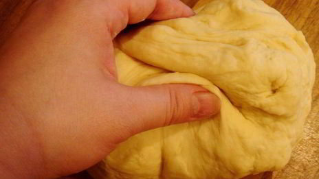 слойки-маковки, круассаны, пеновани и все из слоено-дрожжевого теста