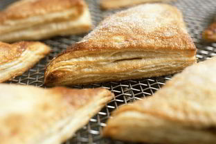 Слойки с джемом