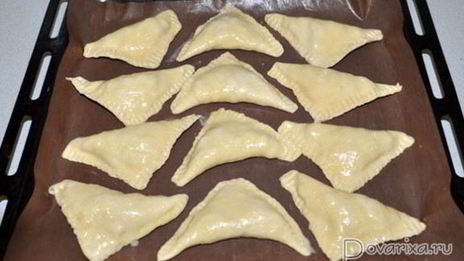 слойки с грибами