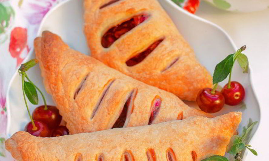 Рецепт слоек с вишней