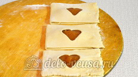 слойки с яблочным пюре