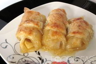 Слойки с яблоками