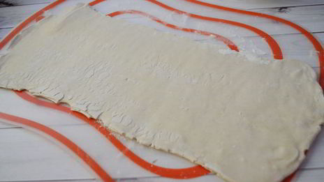 слойки с ягодами