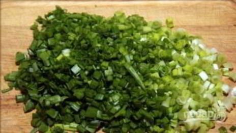 слойки с яйцом и луком