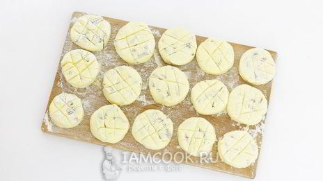 сырники из творога с изюмом