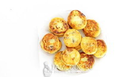 сырники из творога с изюмом