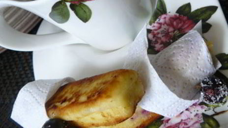 сырники полешки с черной смородиной