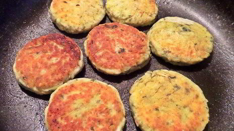 сырники со шпинатом и кунжутом