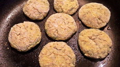 сырники со шпинатом и кунжутом