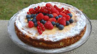 Ягодный творожник