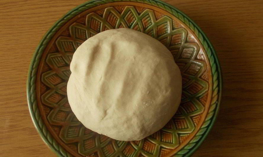 Рецепт дрожжевого теста на кефире для пиццы